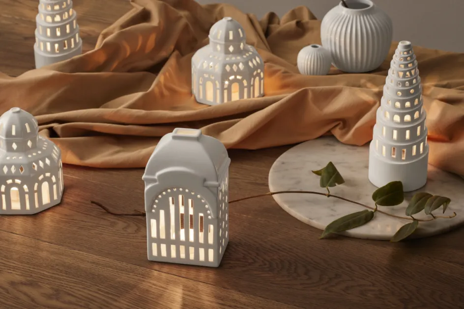 Sale Kähler Urbania Lyshus Højt Tårn H22,5 cm, Hvid