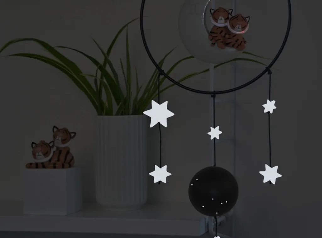 Børn Kids By Friis Børneværelse|Interiør Til Børneværelset > Uro Tvillingen H40 cm