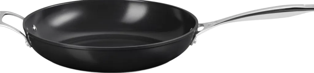 Le Creuset Pander > Essential Dyb Stegepande m. Keramisk Non-stick Belægning , Black