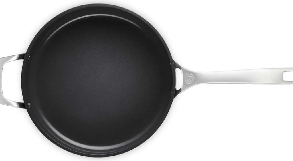 Le Creuset Pander > Essential Sauterpande m. Keramisk Non-stick Belægning , Black