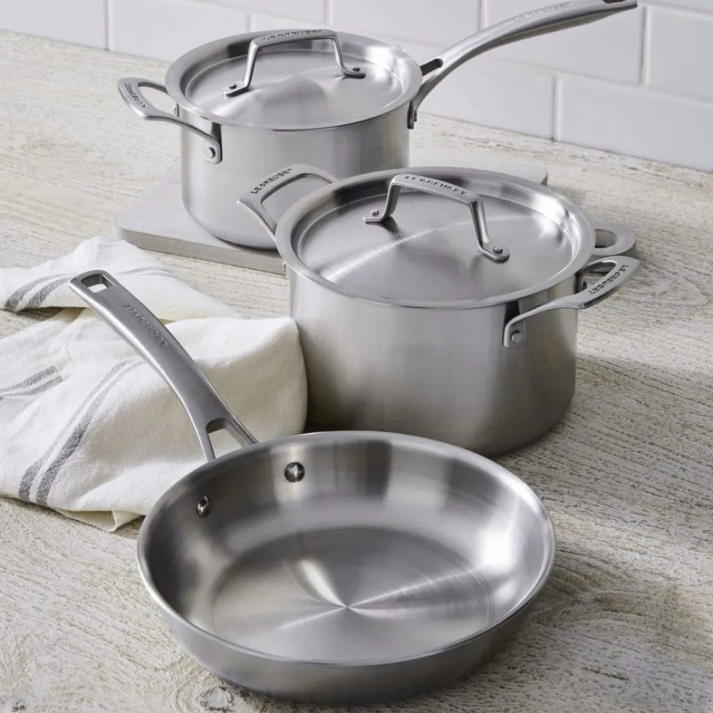 Le Creuset Gryder Og Kasseroller > Essentials 3-Ply Kasserolle 20 cm/3,8 L