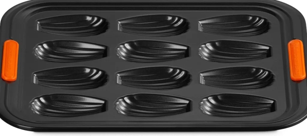 Le Creuset Bageforme > Madeleineplade Non-stick 12 stk