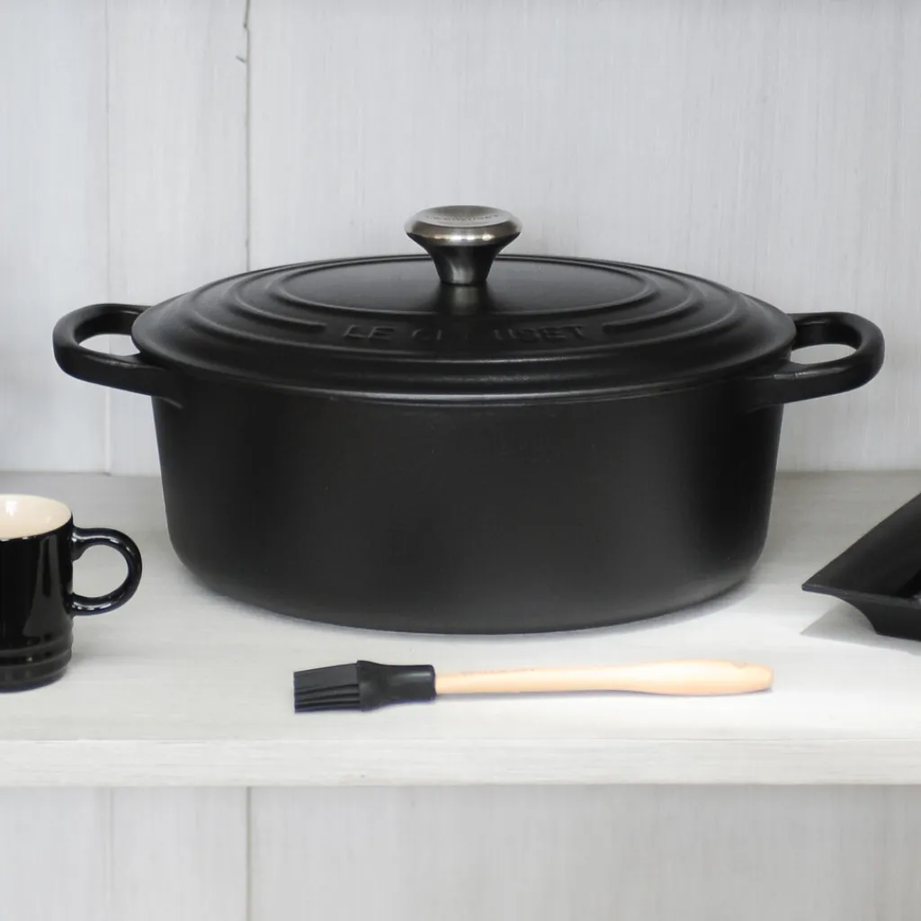 Le Creuset Gryder Og Kasseroller > Signature Oval Støbejernsgryde 31 cm/6,3 L,