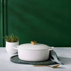 Clearance Le Creuset Signature Oval Støbejernsgryde 27 cm/4,1 L, White
