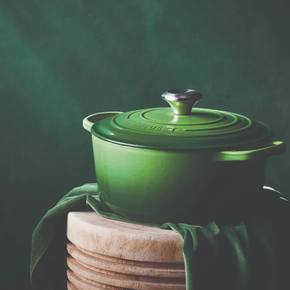 Discount Le Creuset Signature Rund Støbejernsgryde 28 cm/6,7 L, Bamboo Green