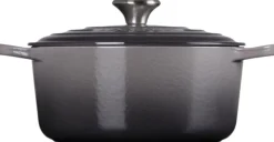 Clearance Le Creuset Signature Rund Støbejernsgryde 24 cm/4,2 L, Flint