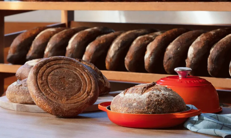 Discount Le Creuset Signature Støbejern Brødform 24 cm/1,6 L, Volcanic