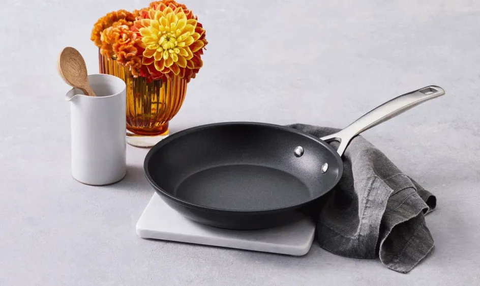 Discount Le Creuset Toughened Non-Stick Stegepande