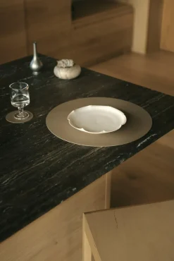 Lind DNA Circle Recycled Læder Dækkeserviet Ø38 cm, Nupo Clay Brown