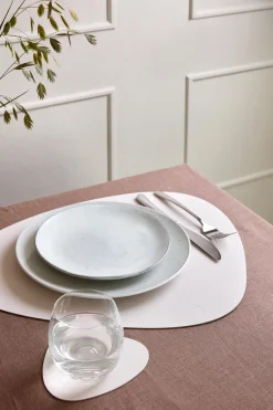 Clearance Lind DNA Curve Recycled Læder Dækkeserviet 37x44 cm, Nupo Soft Nude