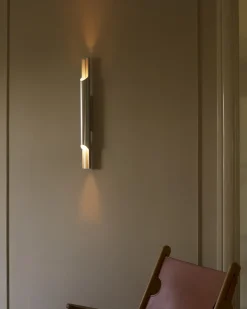New LYFA PAN 50 Væglampe , Aluminium