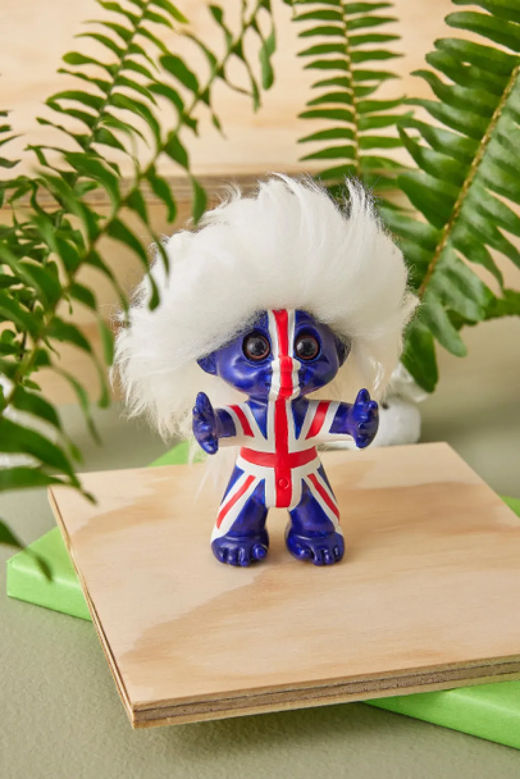 Best Lykketrold, Union Jack Stue|Træfigurer Og Figurer