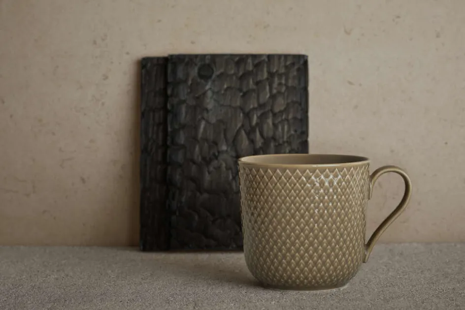 Discount Lyngby Porcelæn Rhombe Earth Krus m. Hank 39 cl, Clay