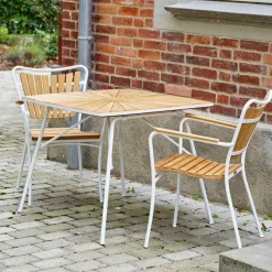 Mandalay Marguerit Havemøbelsæt m. 2 Stole , Teak/Hvid