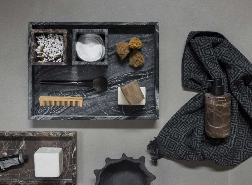 Online Marble Bakke , Stue