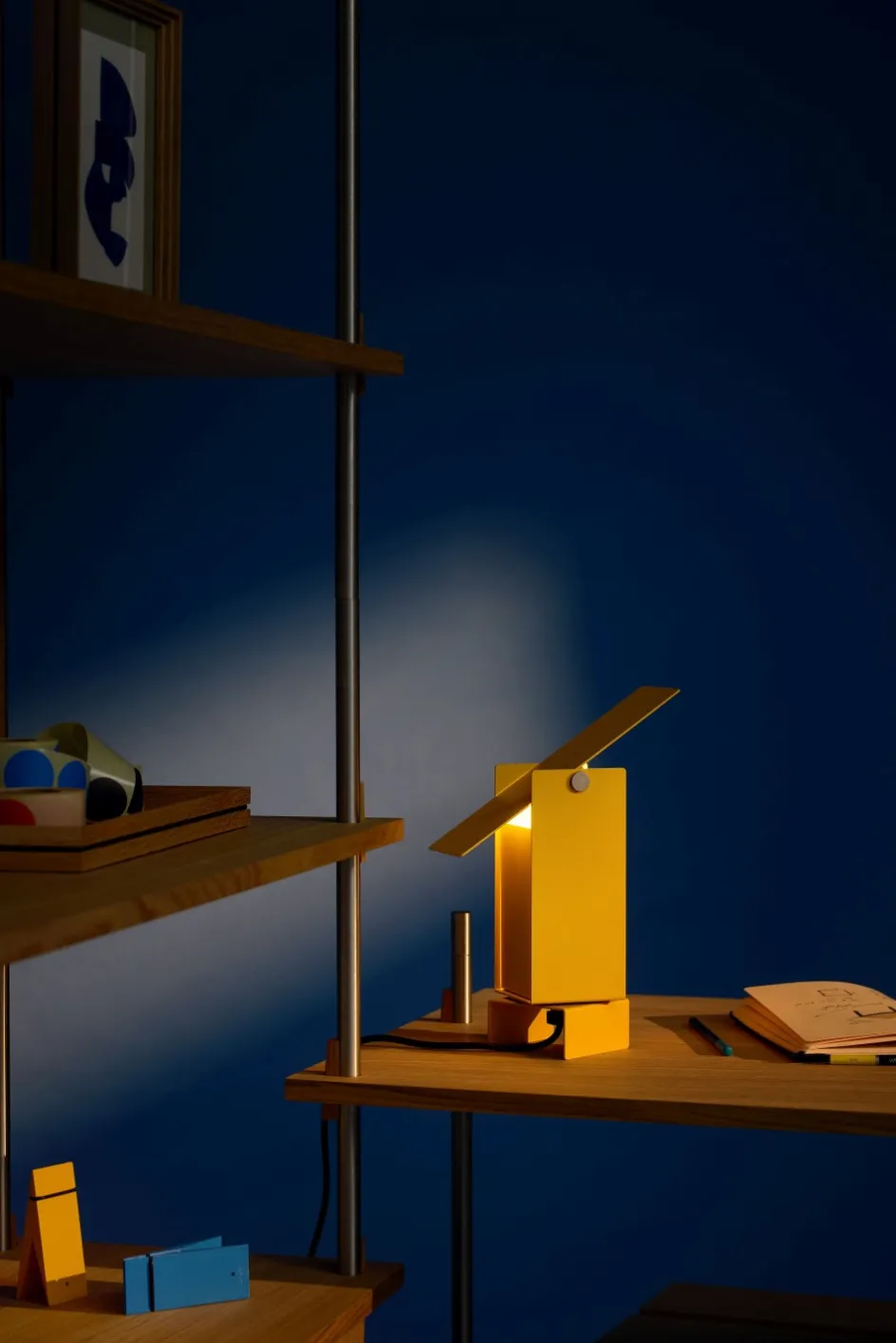 Outlet MOEBE Pivoting Bordlampe H22,5 cm, Gul