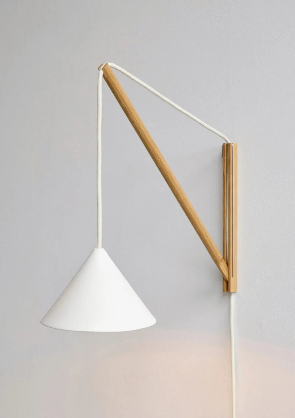 Suspended Væglampe 70 cm, Væglamper