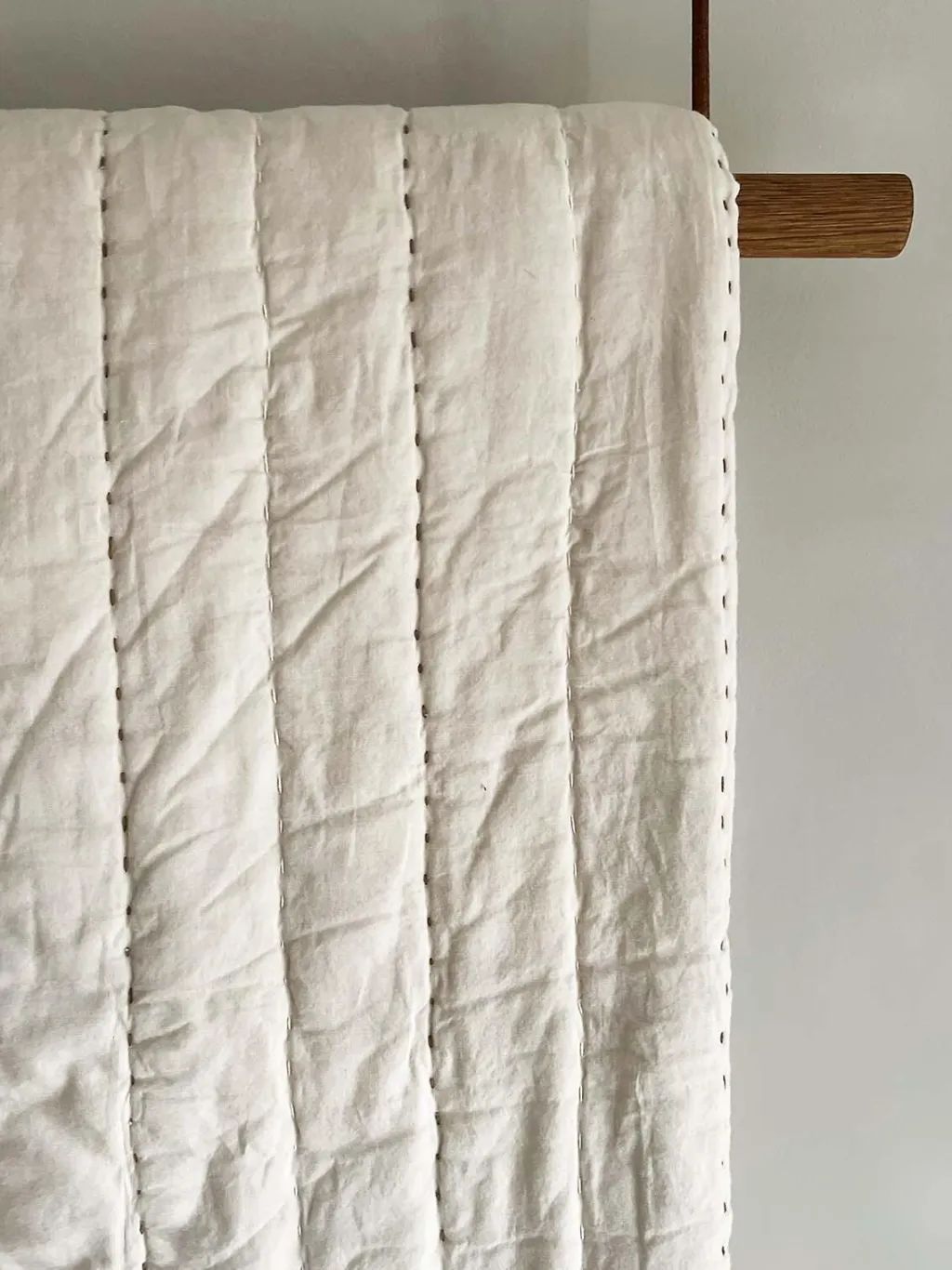 MOUD Home Soveværelse|Soveværelsestekstiler > Senses Quiltet Sengetæppe 260x260 cm,