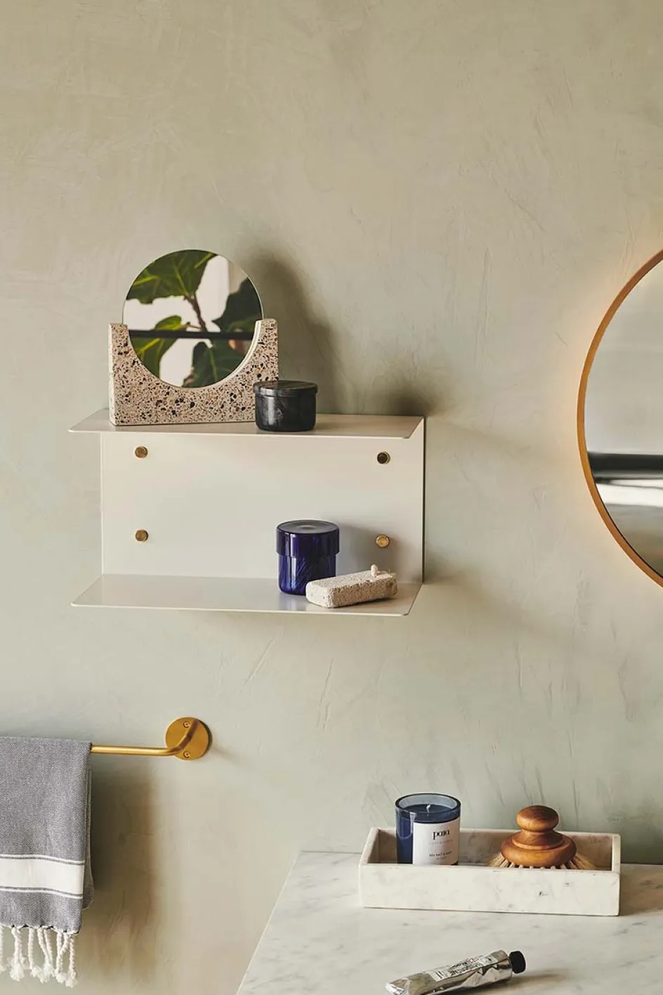 Clearance MOUD Home Wall Håndklædeholder 60 cm, Messing