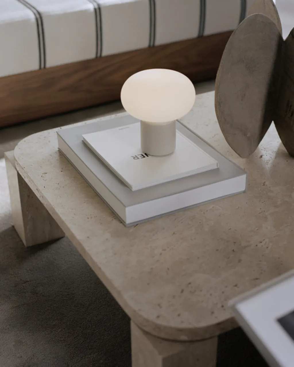 New Works Lamper Til Soveværelset|Bordlamper > Karl-Johan Trådløs Bordlampe H18 cm, Lys Grå