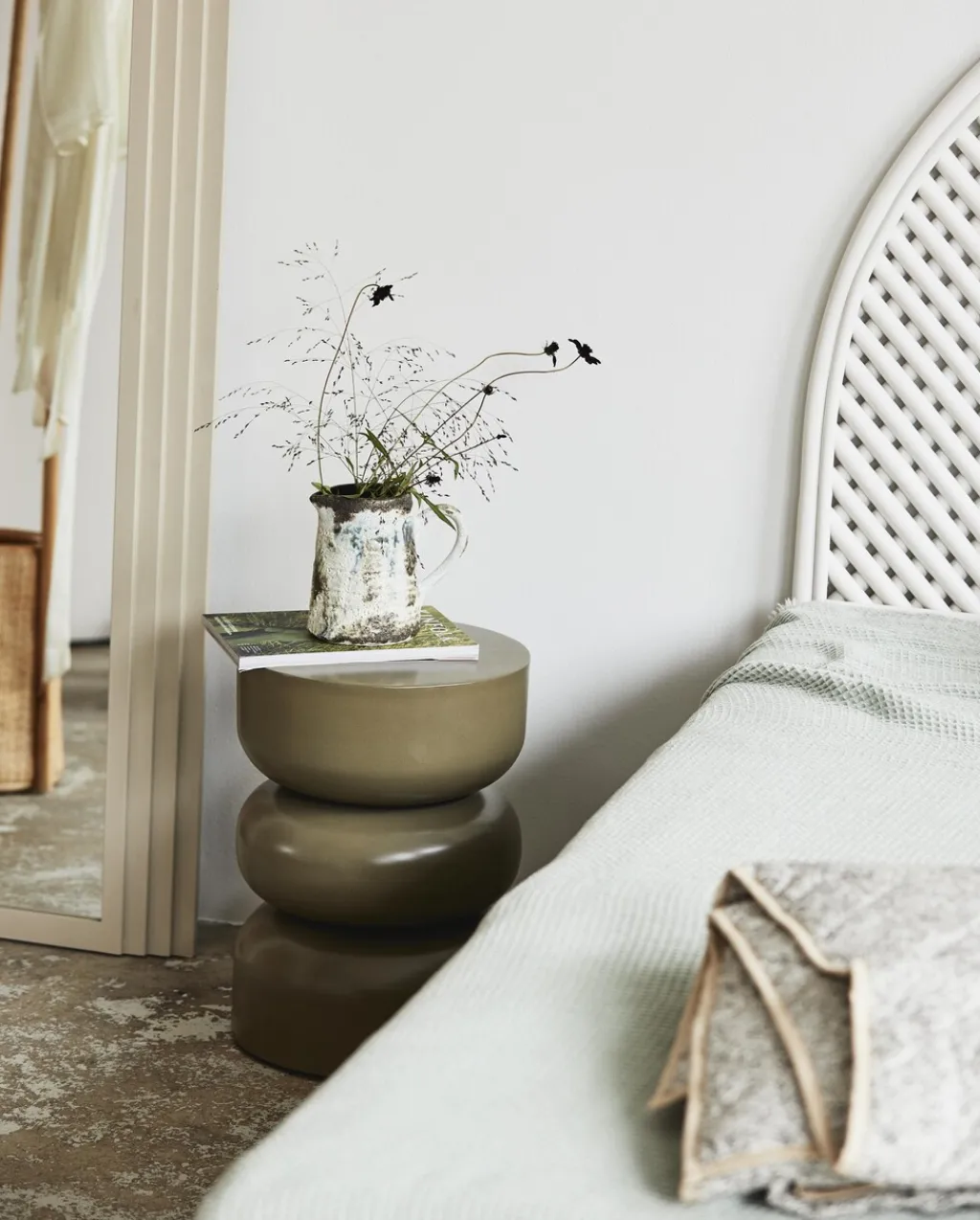 Nordal Borde > Alma Sidebord H50 cm, Mørkegrøn