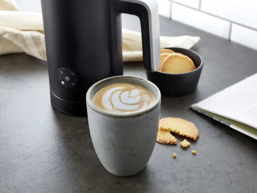 Nordic Sense Drikke Og Brygning > Mælkeskummer 150/300 ml, Mat Sort