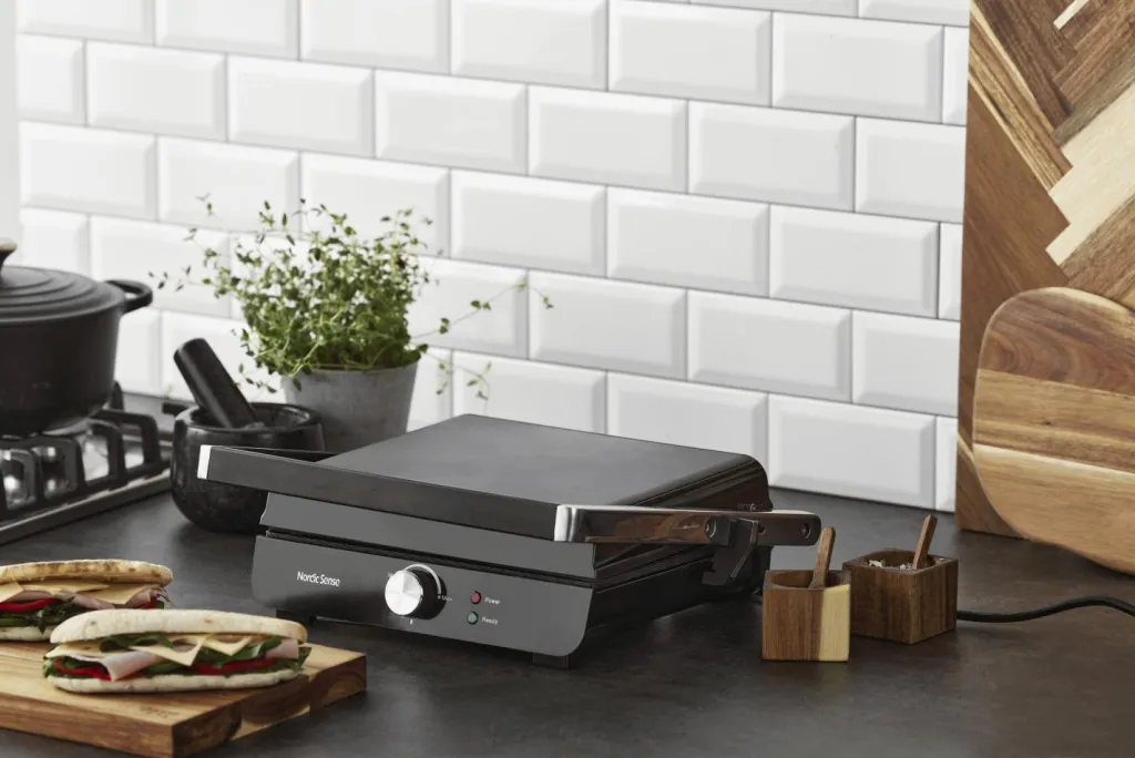 Nordic Sense Brødristere Og Bordgrill > Panini-/Bordgrill 2000W, Sort