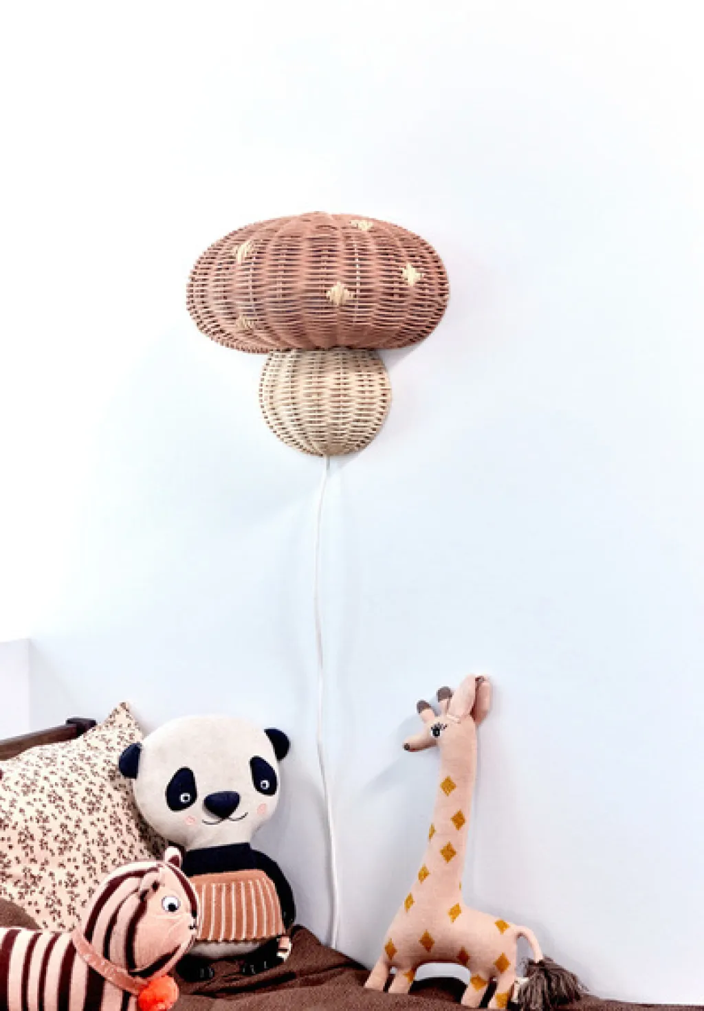 Børn OYOY Mini Tøjdyr Og Nusseklude > Tøjdyr Giraf Baby Guggi 32 cm, Rosa