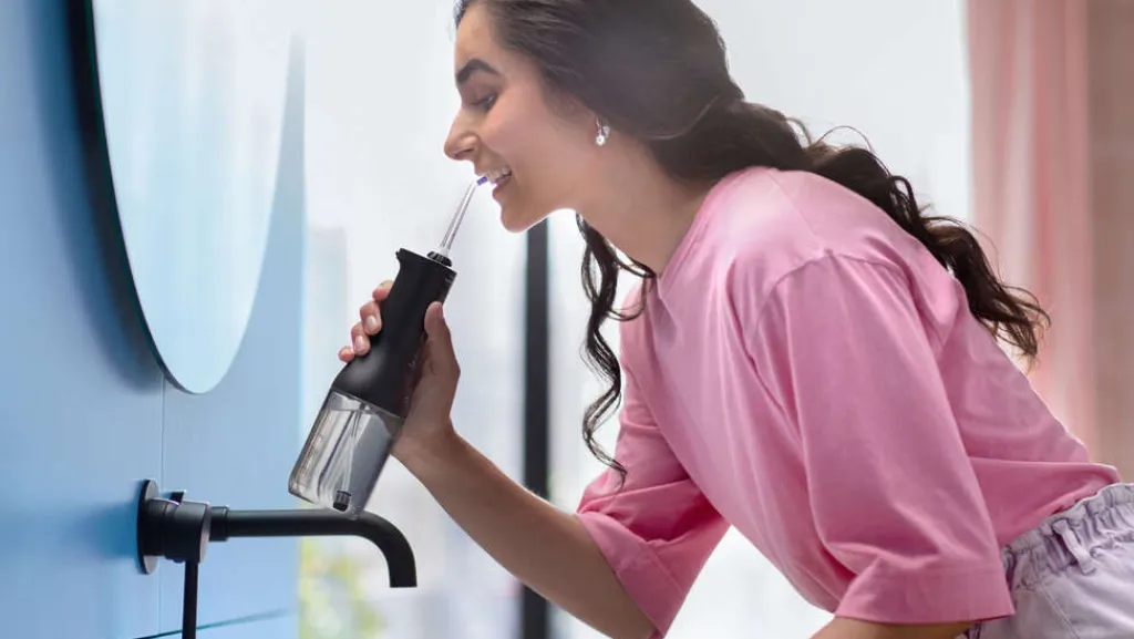 Philips Elektriske Tandbørster > Sonicare Power Flusser 3000 Ledningsfri Mundskyller, Sort