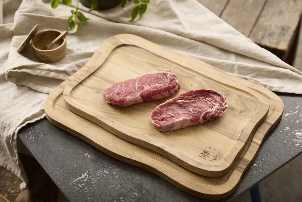 RAW Skærebrætter Og Serveringsbrætter > Skærebræt m. Saftrille , Teak