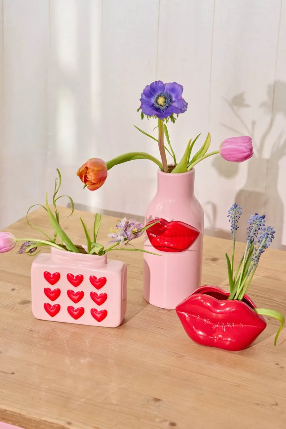 Clearance RICE Embossed Hearts Vase H13 cm, Pink