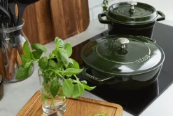 Staub Pander ><noscript><img width=
