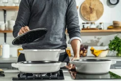 Staub Gryder Og Kasseroller > Grydesæt 3 Dele 24 cm, White Truffle