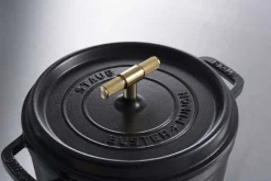 Best Staub La Cocotte Støbejernsgryde 24 cm/3,8 L, Sort/Messing