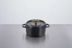 Best Staub La Cocotte Støbejernsgryde 24 cm/3,8 L, Sort/Messing