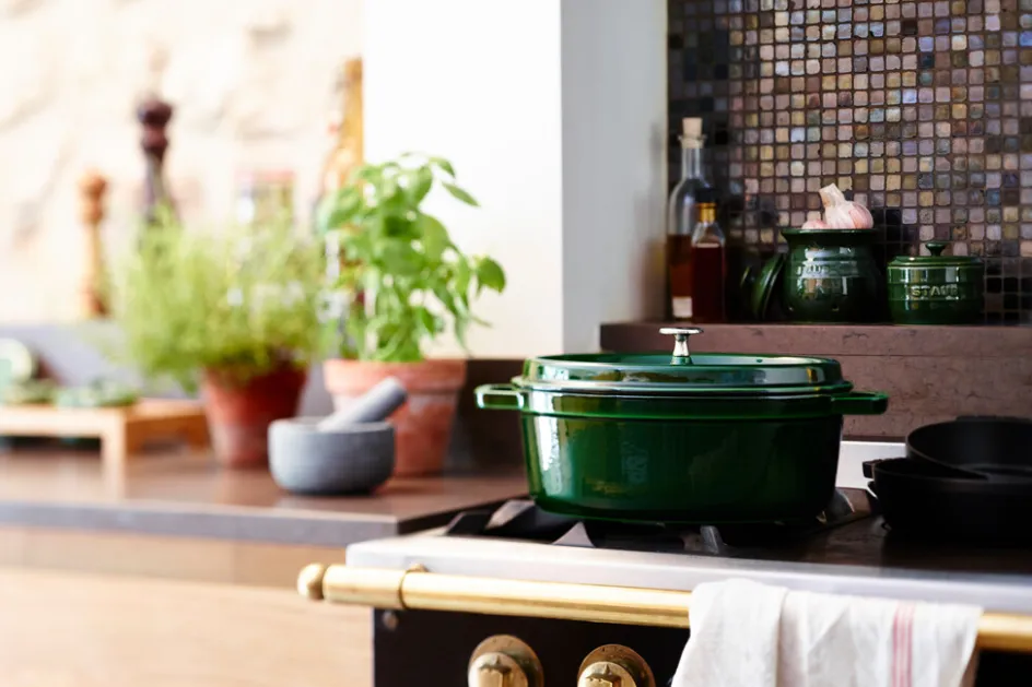 Sale Staub La Cocotte Støbejernsgryde 33 cm/6,7 L, Basilikum