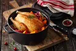 Sale Staub La Cocotte Støbejernsgryde 26 cm/5,2 L, Sort