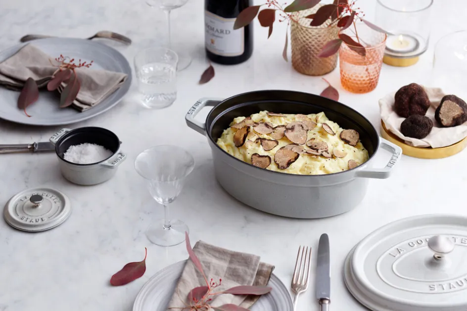 Staub La Cocotte Støbejernsgryde 31 cm/5,5 L, Hvid Trøffel