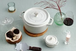 Staub Gryder Og Kasseroller ><noscript><img data-lazyloaded=