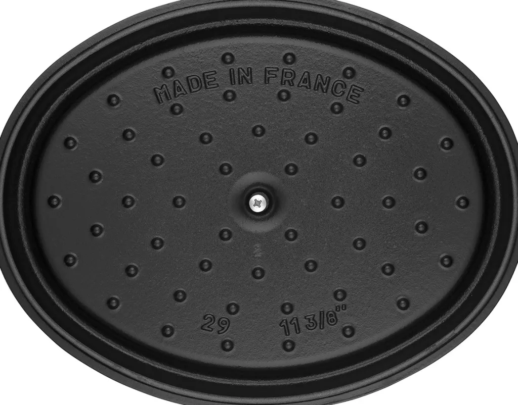 Staub Gryder Og Kasseroller > Oval Støbejerngryde 17 cm/1 L, Sort
