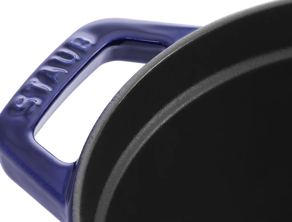 Staub Gryder Og Kasseroller > Oval Støbejernsgryde 31 cm/5,5 L,