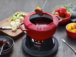 Online Staub Specialties Fonduesæt , Kirsebærrød