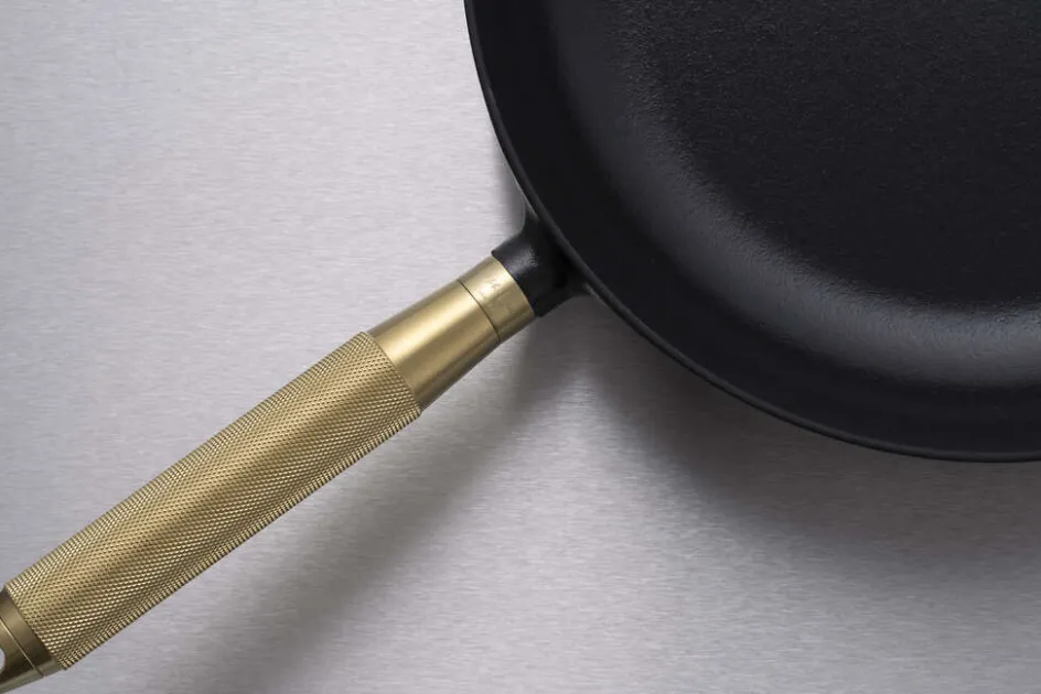 Online Staub Støbejernspande 28 cm, Sort/Messing