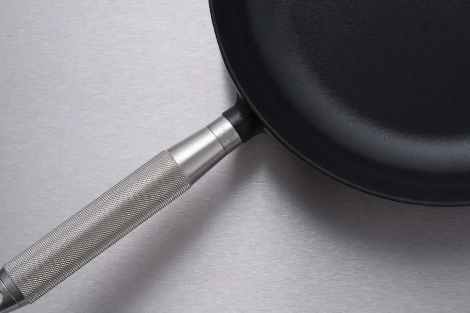Outlet Staub Støbejernspande 28 cm, Sort/Krom