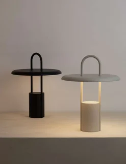 Best Stelton Pier Trådløs Bordlampe H, Sand