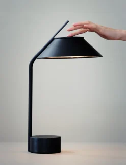 Stelton Lamper Til Haven Og Terrassen|Bedlamper Og Havelamper > Vinkel Trådløs Lampe LED H41,5 cm, Sort