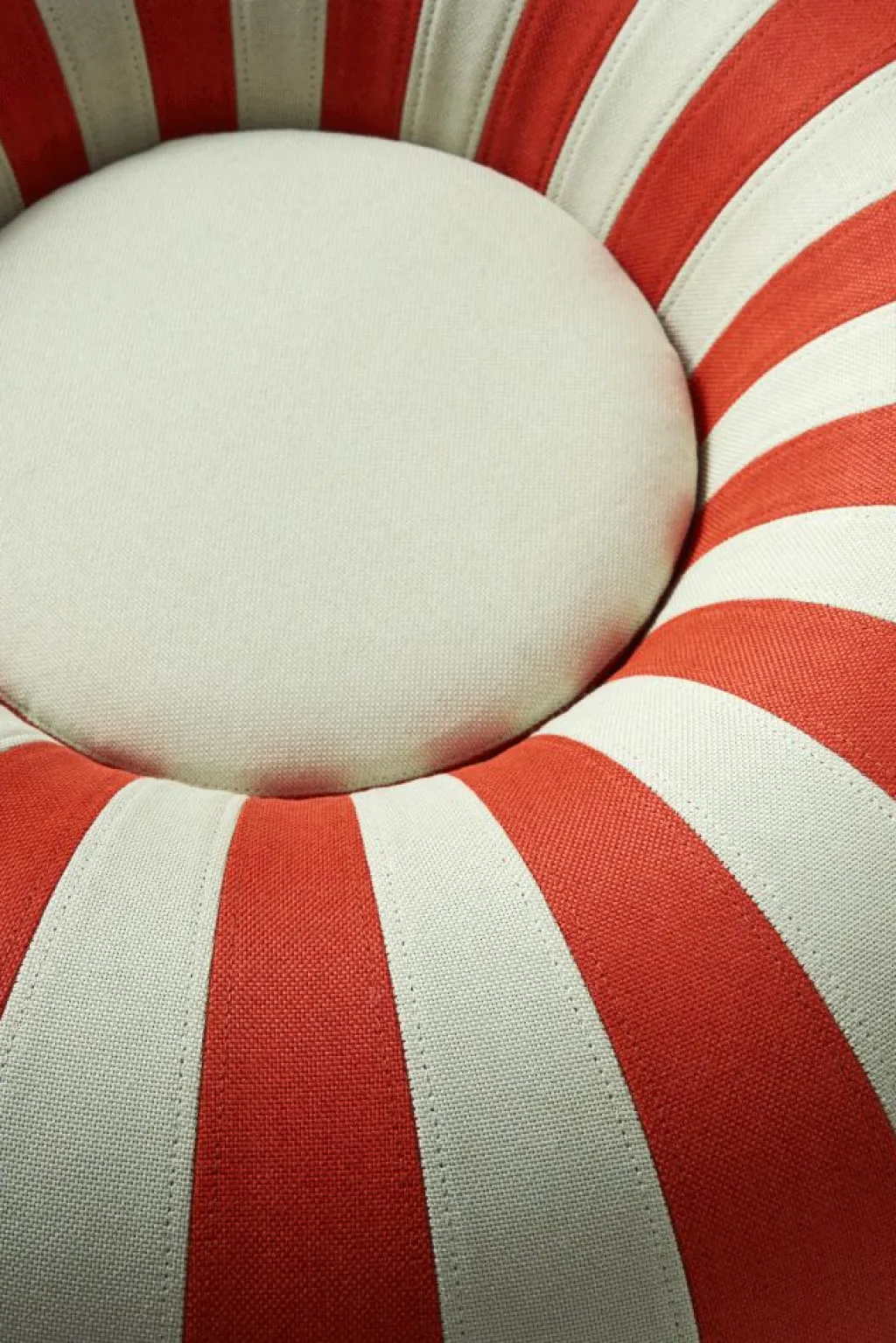 Studio About Stole > Float Puf Ø80 cm,