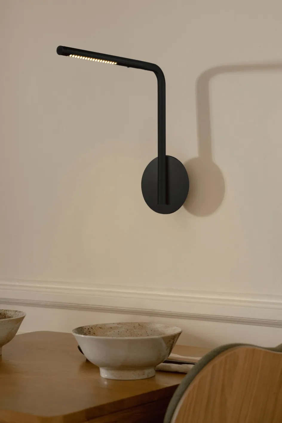 Outlet Umage Omni Pivot Væglampe 36,7 cm, Sort