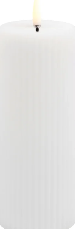 Online Bloklys m. Riller LED ?5,8xH15 cm, Stearinlys|Led Stearinlys