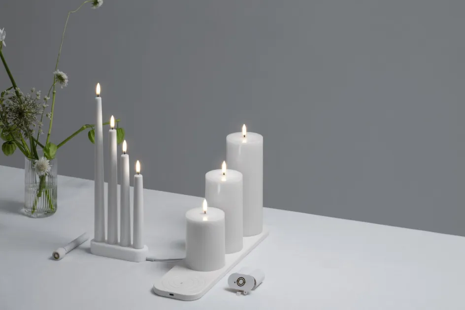 Best Uyuni Lighting Ladestation til 4 stk. Kronelys 13x4 cm